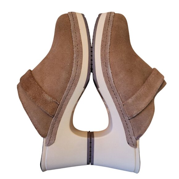 Crocs Slip On Heeled Clogs Mules 6 Brown Suede Leather SARAH - Picture 8 of 8